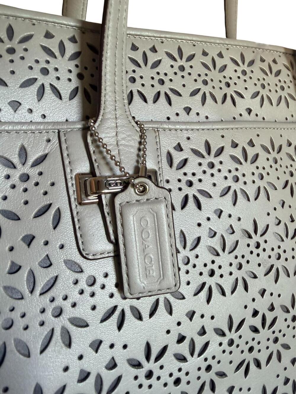Coach Taylor Eyelet Carryall Tote Bag Light Gray Leather Floral Perforated - Picture 4 of 14